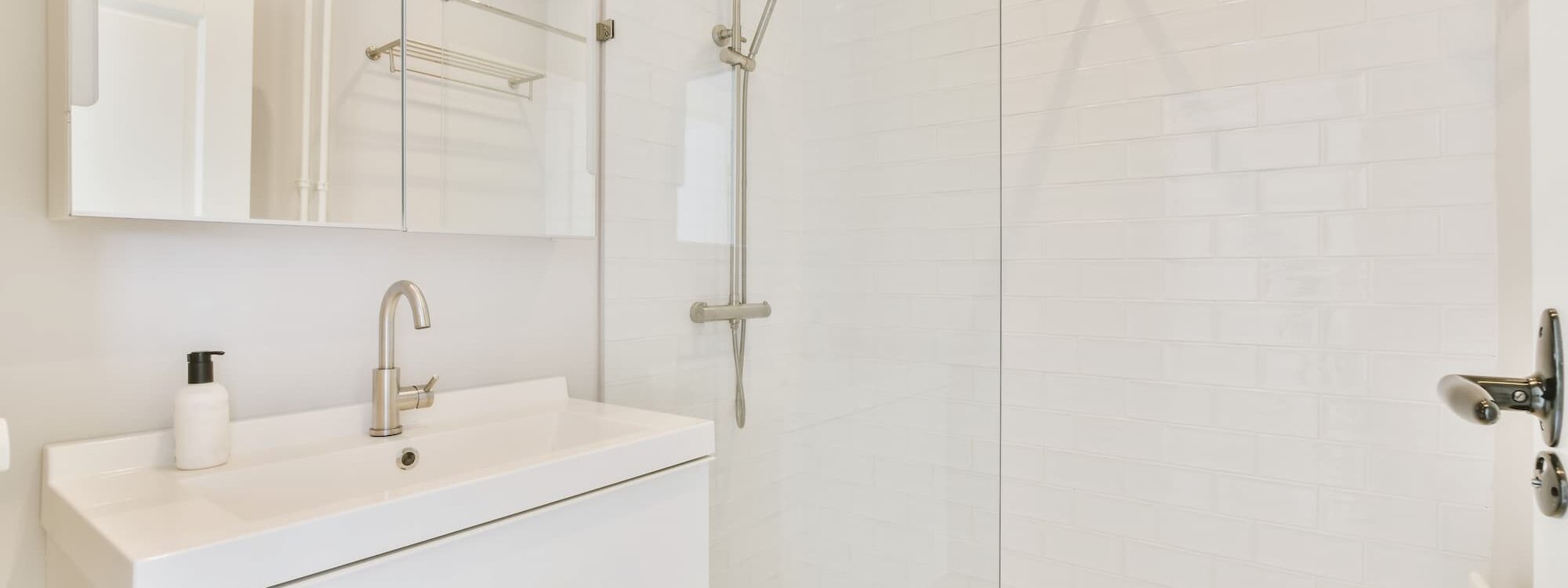 CREATION_SALLE_DE_BAIN_CLE_EN_MAIN_2 2000X750 | L'espace Création Rénovation et création de salle de bain clé en main à Strasbourg à proximité de Haguenau Hœnheim